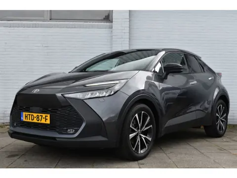 Toyota C-HR 1.8 Hybrid 140 Dynamic Plus Limited Automaat 140pk | Dodehoekdetectie | Cloud Navi | Par