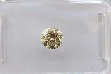 Diamant - 0.45 ct - Rond - Fancy Light Grayish Yellow - P1