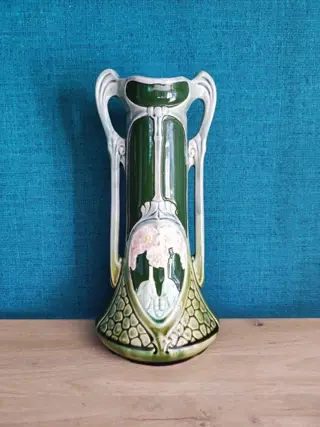 Dlg Eichwald - Grote vaas met dubbele oren gedecoreerd in