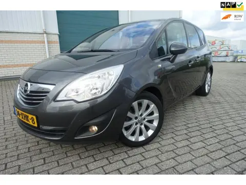 Opel Meriva 1.4 Turbo Cosmo - pan.dak- afn trekhaak - lm velgen - navi - privatglas