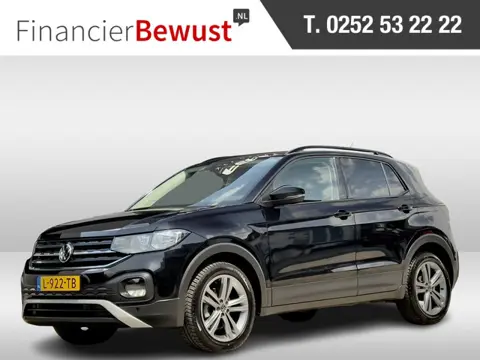Volkswagen T-Cross 1.5 TSI AUT7 R-LINE 93D.KM! NAVI CAMERA APPLE-CARPLAY LED LMV PDC