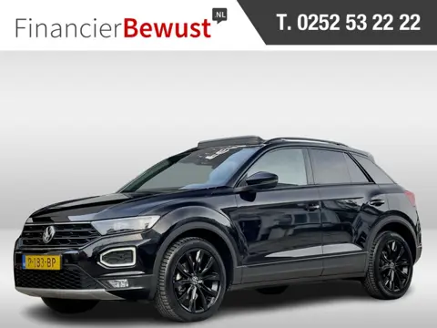 Volkswagen T-Roc 1.5 TSI BLACK-EDITION ACTIE! BETAAL NU 50% 14950 DE REST IN 2JR RENTEVRIJ FINANCIER