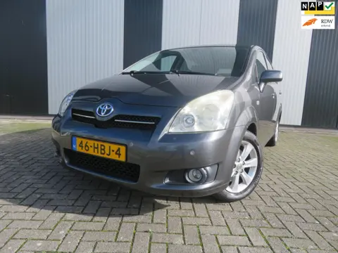 Toyota Verso 1.8 VVT-i Luna
