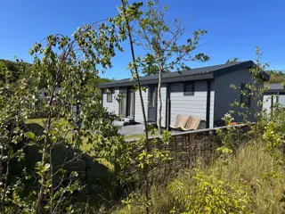 Comfortabel chalet op autoluw chaletpark in het bosgebied