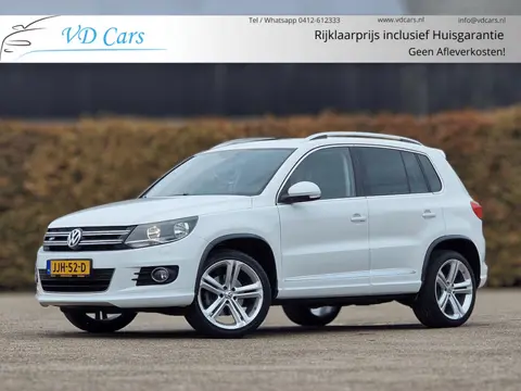 Volkswagen TIGUAN 1.4 TSI R-Line AUTOMAAT*Trekhaak*Navigatie*Stoelverwarming*PDC*Climate control