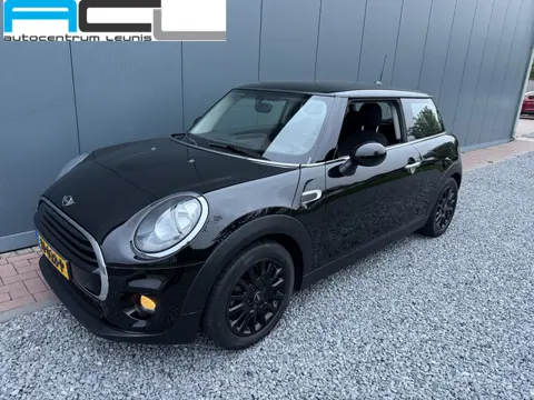 MINI Mini 1.5 Cooper Navigatie Business 3-drs (bj 2016)
