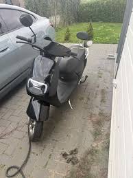 Sakura ZF2, ZF-2, bromfiets 25-45 km/u, elektrische scooter, goede accu 50km - 495 euro