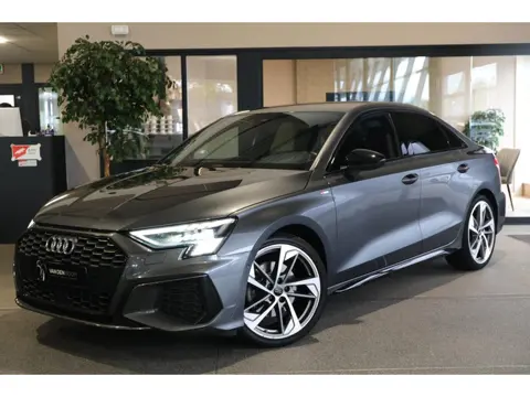 Audi A3 Limousine 35 TFSI 2x S-line RS-stoel B&O HuD Navi Acc Ambiante