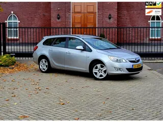 Opel Astra Sports Tourer 1.4 Edition / Airco / Nieuwe Apk / Parkeersensor / Nap