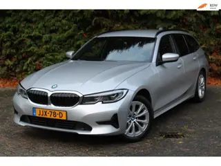 BMW 3-serie Touring 320d High Executive 190PK | Navigatie | Adaptive Cruise Control | Elektrische Tr