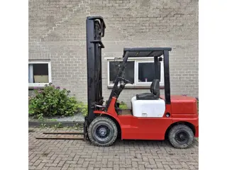 HALLA Hdf-25 Diesel Heftruck Duplo 4,5 m