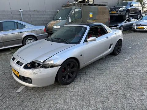 MG F 1.8i