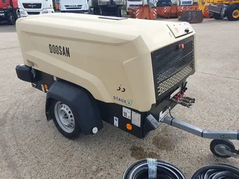 Doosan 77.55 - stock id116 (bj 2022)
