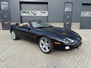 Jaguar XK8 4.2 V8 Convertible NL Auto / Youngtimer
