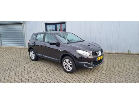 Nissan QASHQAI 1.6 Visia (bj 2011)