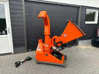 KS Hakselaar Houtversnipperaar tractor met invoerrol no-stress aftakas pto aangedreven