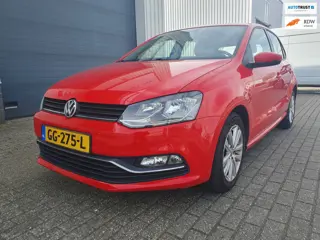 Volkswagen Polo 1.2 TSI Highline, LM Velgen, Rood, 5 Deurs