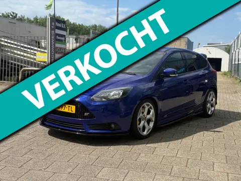 Ford Focus 2.0 EcoBoost ST-2