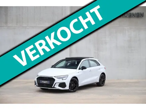 Audi A3 Sportback 40 TFSI e PHEV S Edition S-line 204pk S-Tronic! Panoramadak|Virtual Cockpit|Kuipst