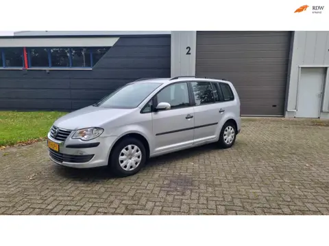 Volkswagen Touran GEZOCHT GEVRAAGD ALLE TOURAN DIESEL 0613896819