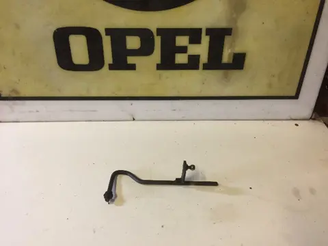 Opel Kadett C OHV gasstang 8981460