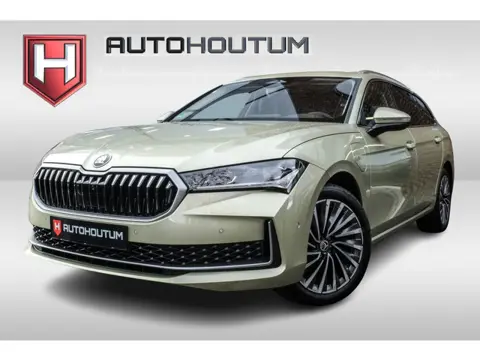 Škoda Superb Combi 1.5 TSI iV Laurin & Klement Panorama, Trekhaak, Stoelventilatie