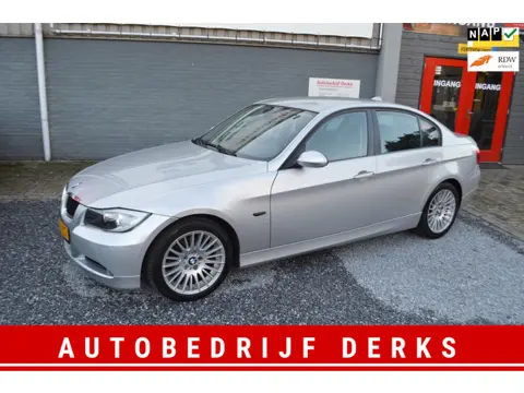BMW 3-serie 318i Business Line Airco Leer Navi Stuurbekrachtiging