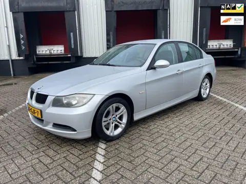 BMW 3-serie 318i Business Line