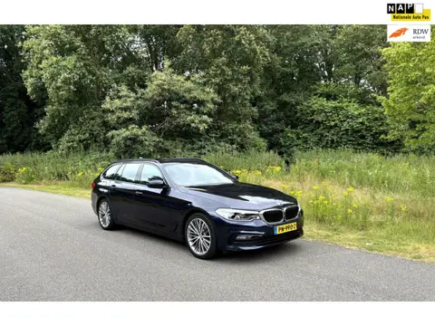 BMW 5-serie Touring 520i VERKOCHT-Your Classic Car.