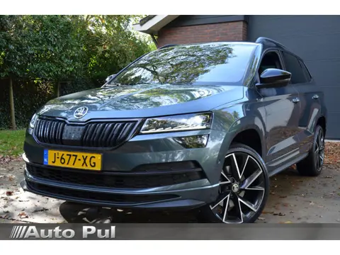 Skoda Karoq 1.5 TSI ACT Sportline Business Automaat/Led/Pdc/Ecc/Navi/Virtual Cockpit/Cruise control 