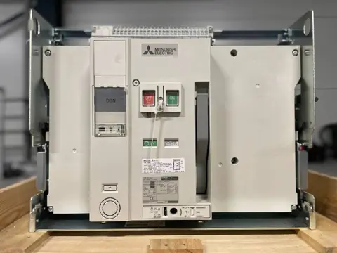Mitsubishi Circuit breaker 4000A - AE4000-SWA 4P - DPX-12648