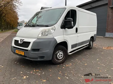 Peugeot BOXER 330 L1H1 2.2HDI 120 Euro 5, enkele cabine, handgeschakeld, gesloten laadruimte met deu