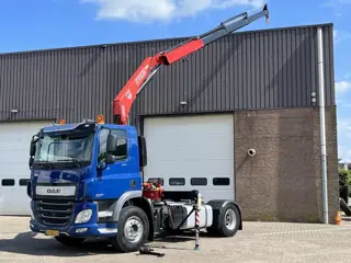 DAF CF 370 FT / Fassi 15 T/M kraan crane / Radio remote / Only 363.177 km / WB: 400 / Euro6 / 2018 /