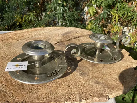 KANDELAAR ZILVERKLEURIG MET OOR dia 12,5 cm NIEUW