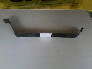 90144687 Beugel brandstoftank rechts Opel Corsa B