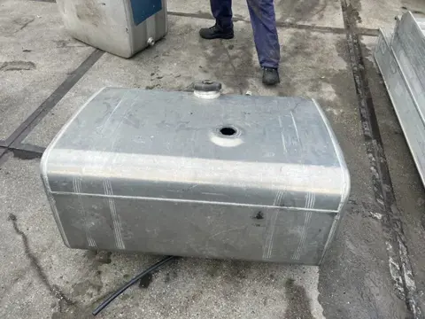 Diversen 460 liter brandstof tank