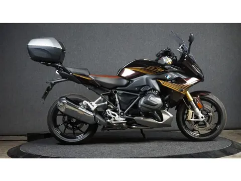 BMW R1250RS Prachtige R1250RS (bj 2020)