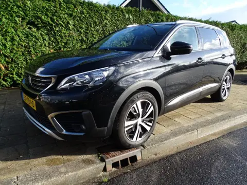 PEUGEOT 5008 1.2 PT 130Pk ALLURE--Automaat- 7 Pers-Media APP-Cruise-Pdc-Trkh-Pdc-Navi