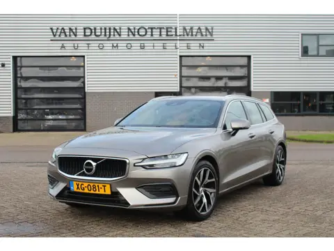 Volvo V60 2.0 T5 Momentum / Carplay / Leer / Trekhaak / N.A.P.