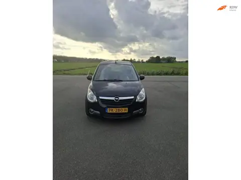 Opel Agila 1.2 Edition