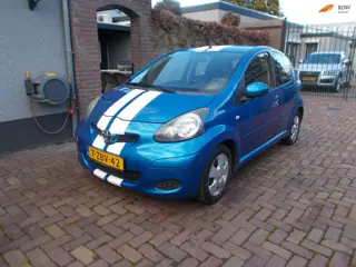 Toyota Aygo 1.0-12V bj 2009 apk nwe