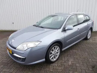 Renault Laguna Estate 2.0 16V Dynamque ( NW. APK KEURING BIJ VERKOOP )