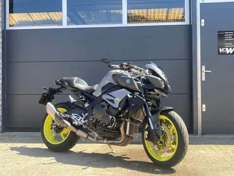 Yamaha MT - 10 ABS ABS AKRAPOVIC carbon kwikshift 17 dk