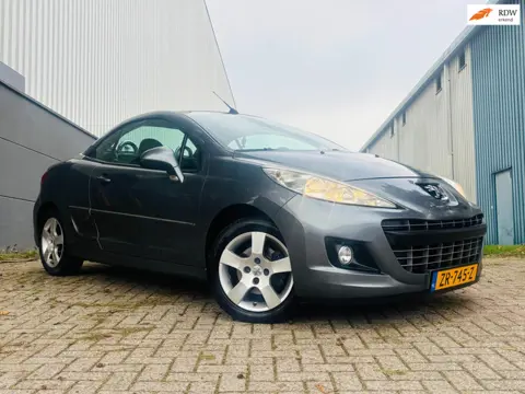 Peugeot 207 CC 1.6 VTi Roland Garros