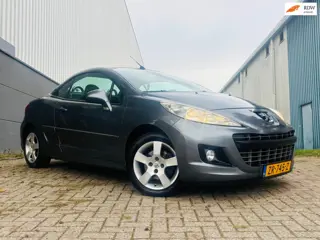 Peugeot 207 CC 1.6 VTi Roland Garros