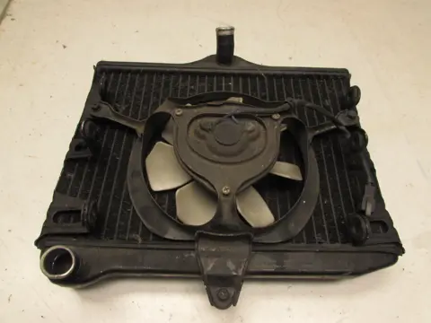 RADIATEUR Yamaha V max 1987 - 2002