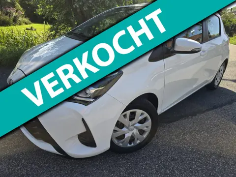 Toyota Yaris 1.0 VVT-i Active/Navi/Camera/CC/Incl. BTW/1e eig,