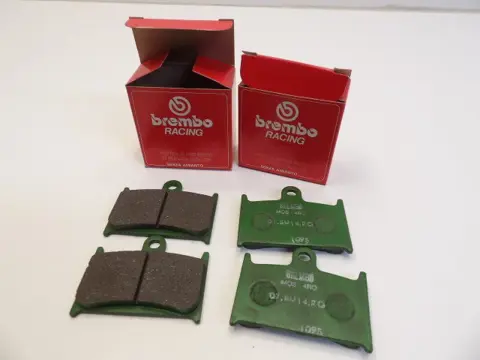 REMBLOKKEN VOOR Triumph 955 daytona 1999 - 2001 / 2001 -