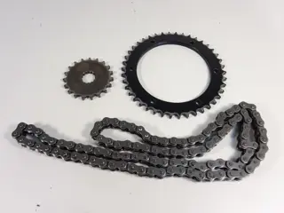 KETTING EN TANDWIELEN SET Triumph Sprint ST 1050 2005 - 2011