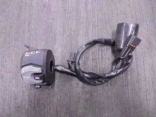 STUURSCHAKELAAR LINKS Suzuki GSX S 750 2017 - 2018